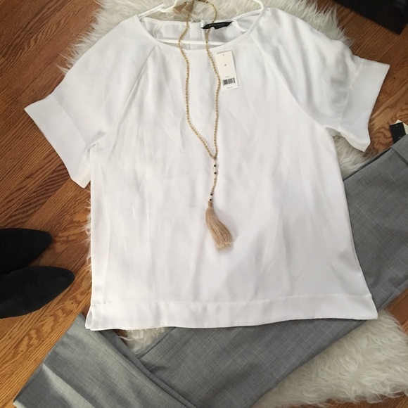 Banana Republic Tops - NWT Banana Republic White Top
